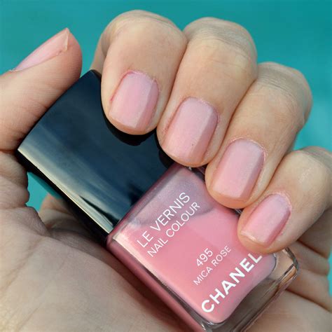 chanel nail polish review.